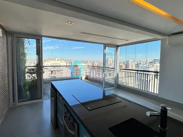Cobertura / Penthouse 3 quartos e 3 banheiros, à venda, no bairro Pinheiros em São Paulo