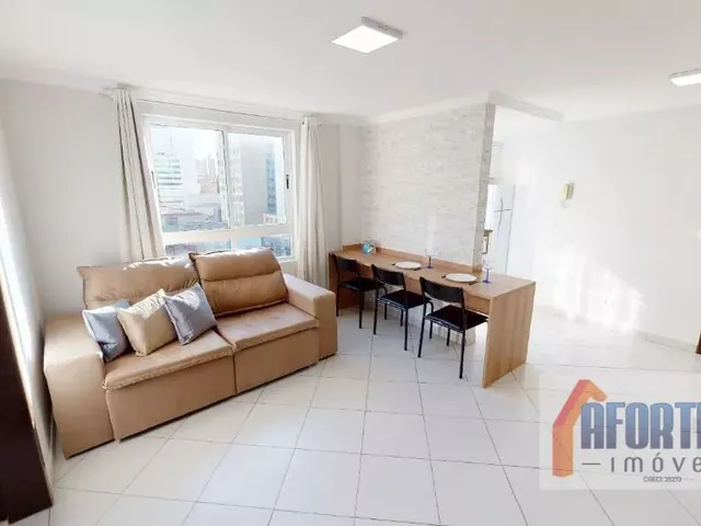 Cobertura / Penthouse 1 quarto e 1 banheiro, à venda, no bairro Centro em Curitiba