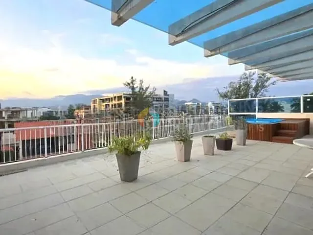 Cobertura / Penthouse com 182m² 2 quartos e 2 banheiros, à venda, no bairro Recreio dos Bandeirantes em Rio de Janeiro