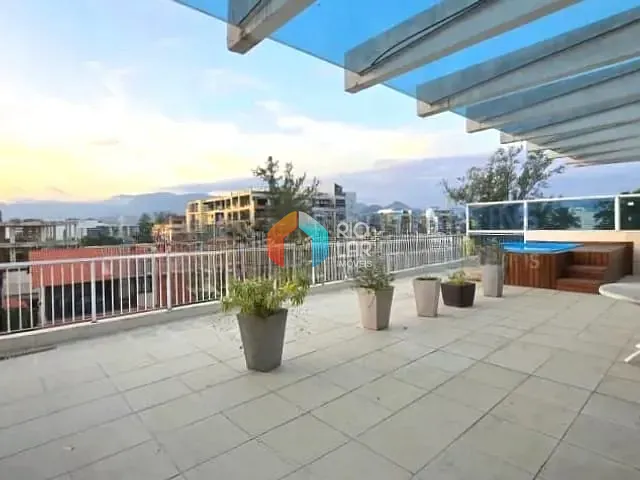 Cobertura / Penthouse com 182m² 2 quartos e 2 banheiros, à venda, no bairro Recreio dos Bandeirantes em Rio de Janeiro
