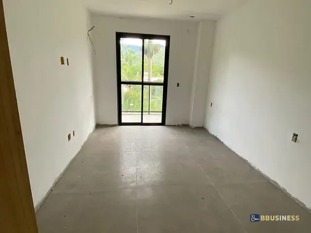 Cobertura / Penthouse 3 quartos e 1 banheiro, à venda, no bairro Vargem Grande em Rio de Janeiro