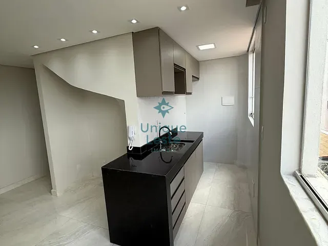 Cobertura / Penthouse 2 quartos e 2 banheiros, à venda, no bairro Jaqueline em Belo Horizonte