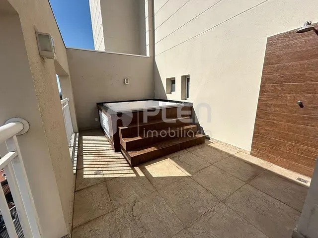 Cobertura / Penthouse 4 quartos e 3 banheiros, à venda, no bairro Região Central em Caieiras