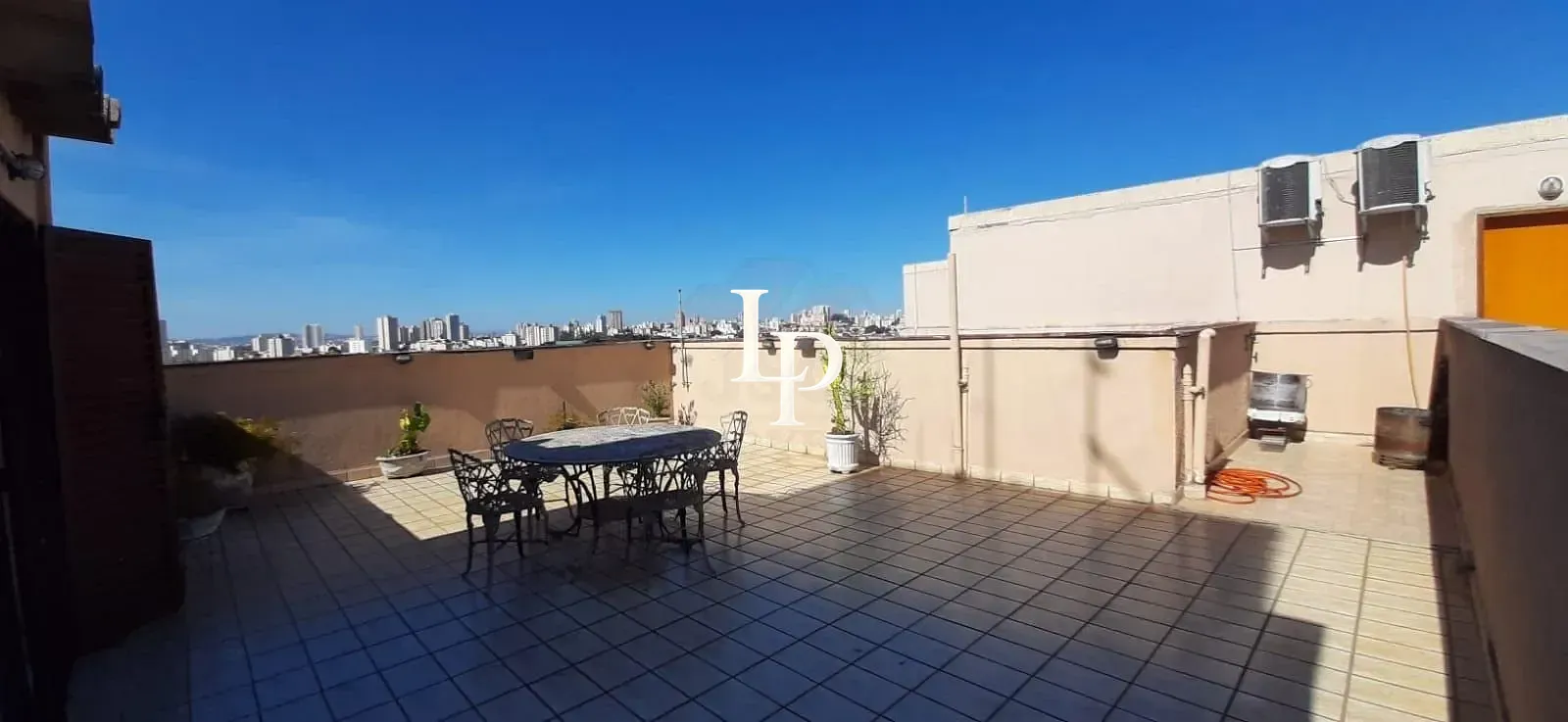 Cobertura, 3 quartos, 200 m² - Foto 2