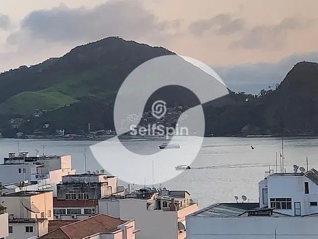 Cobertura / Penthouse 4 quartos e 3 banheiros, para alugar, no bairro Icaraí em Niterói