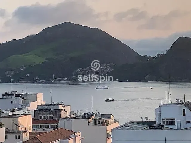 Cobertura / Penthouse 4 quartos e 3 banheiros, para alugar, no bairro Icaraí em Niterói