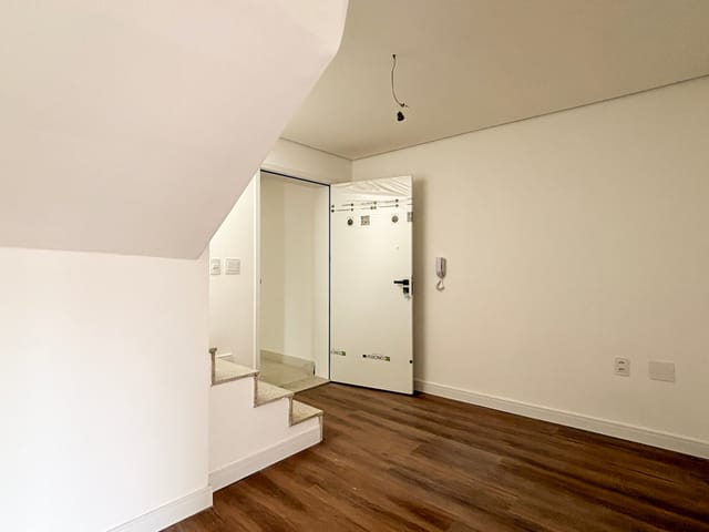 Cobertura / Penthouse 4 quartos e 3 banheiros, à venda, no bairro Santa Helena em Juiz de Fora