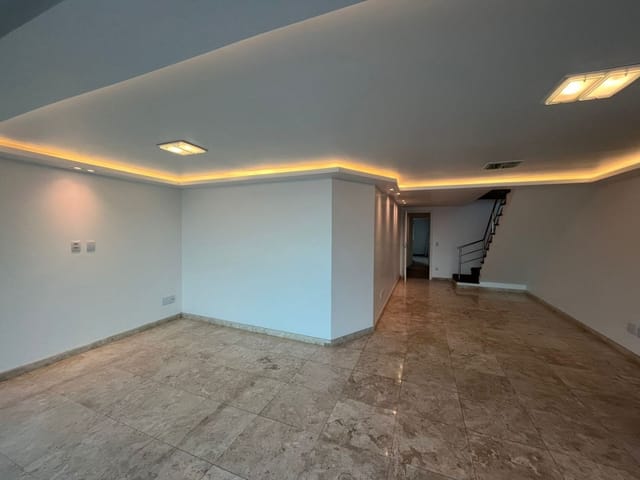 Cobertura / Penthouse com 213m² 4 quartos e 5 banheiros, à venda, no bairro Praia do Pecado em Macaé