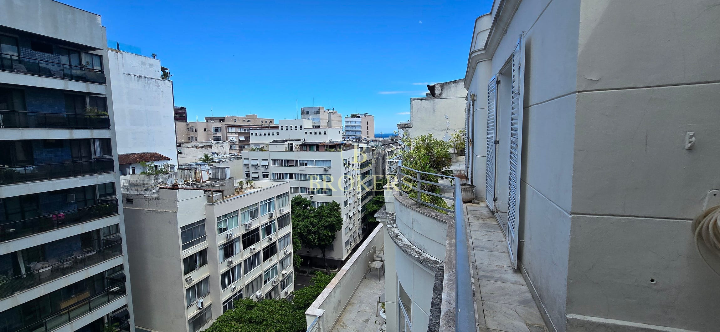 Cobertura Linear de 220m² na Rua Joaquim Nabuco | 3 Quartos, Suíte Master e 1 Vaga | 2ª Quadra da Praia de Copacabana