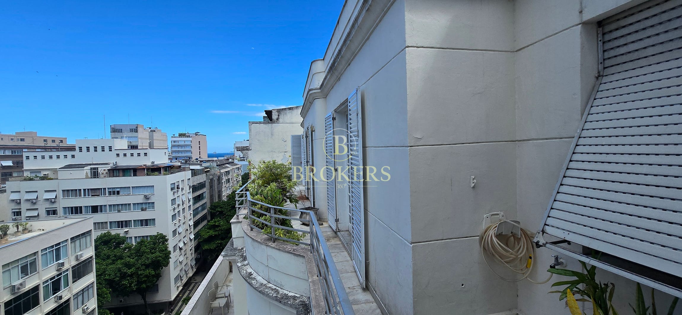 Cobertura Linear de 220m² na Rua Joaquim Nabuco | 3 Quartos, Suíte Master e 1 Vaga | 2ª Quadra da Praia de Copacabana
