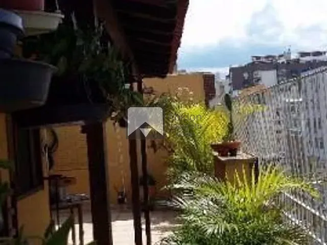 Cobertura / Penthouse com 220m² 4 quartos e 2 banheiros, à venda, no bairro Icaraí em Niterói