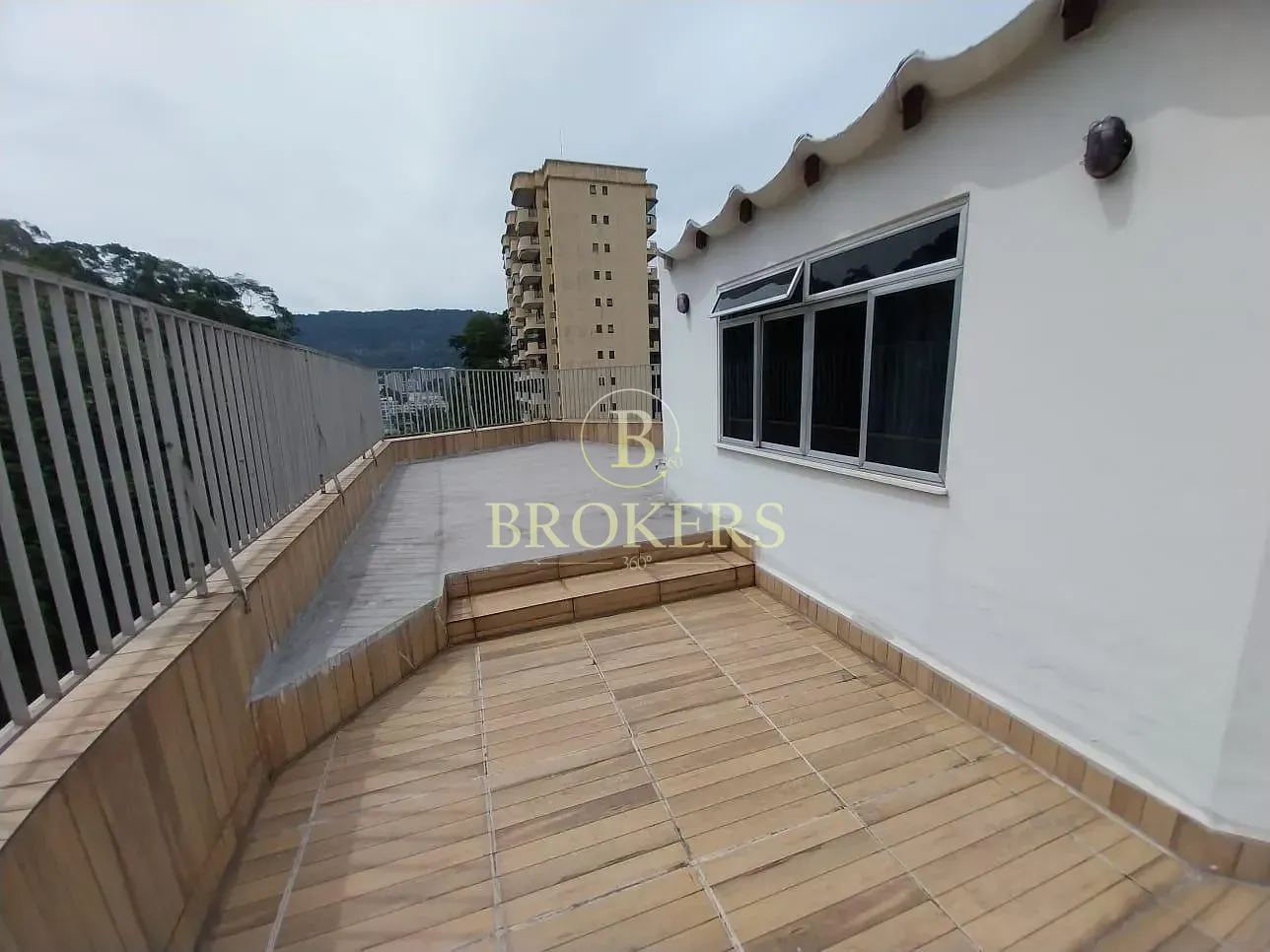 Cobertura duplex com vista panorâmica em localização estratégica entre Botafogo e Laranjeiras