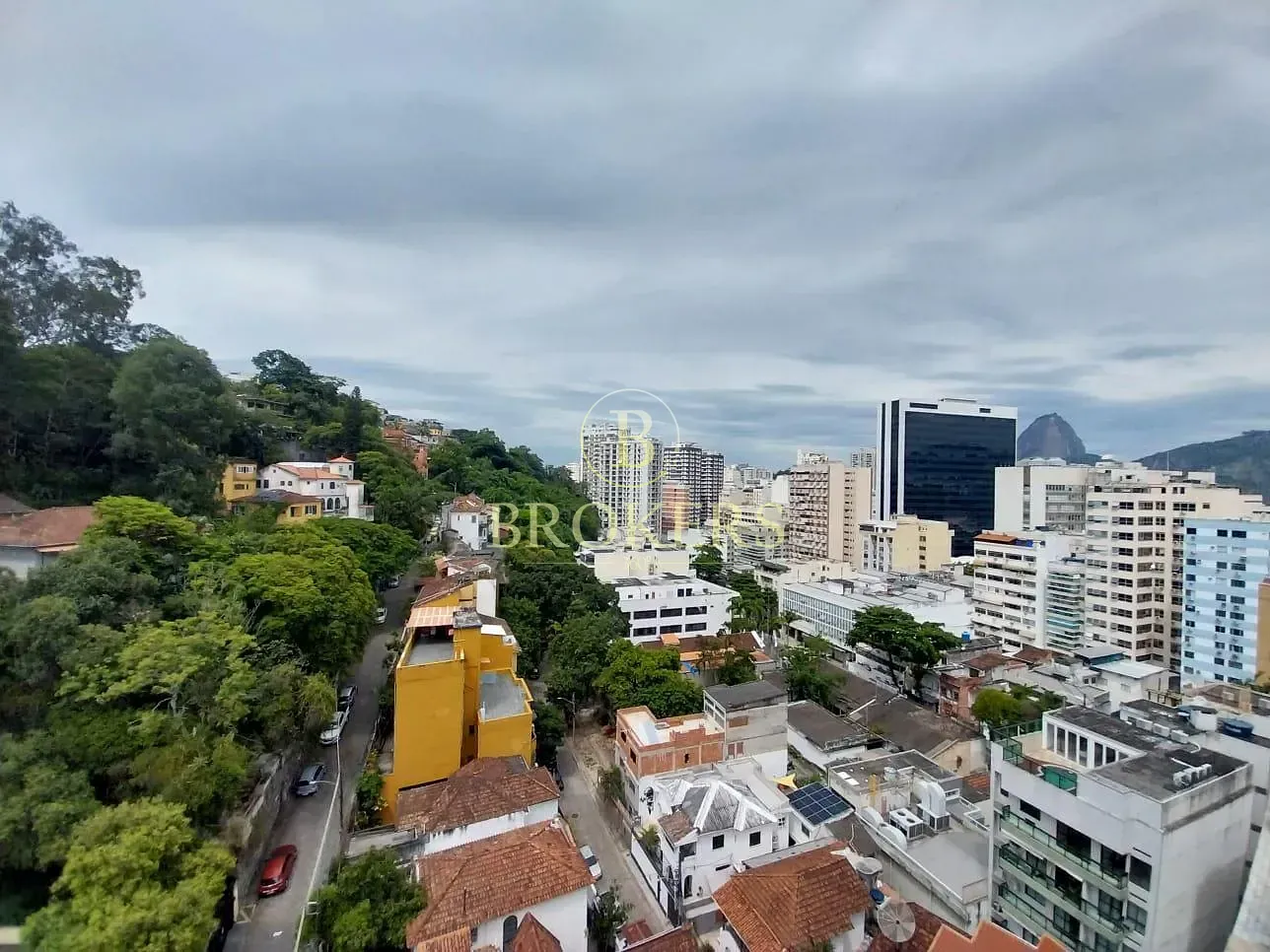 Cobertura duplex com vista panorâmica em localização estratégica entre Botafogo e Laranjeiras