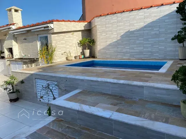 Cobertura / Penthouse com 154m² 3 quartos e 3 banheiros, à venda, no bairro Centro em Peruíbe