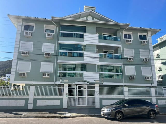Cobertura / Penthouse com 213m² 4 quartos e 1 banheiro, à venda, no bairro Ingleses do Rio Vermelho em Florianópolis