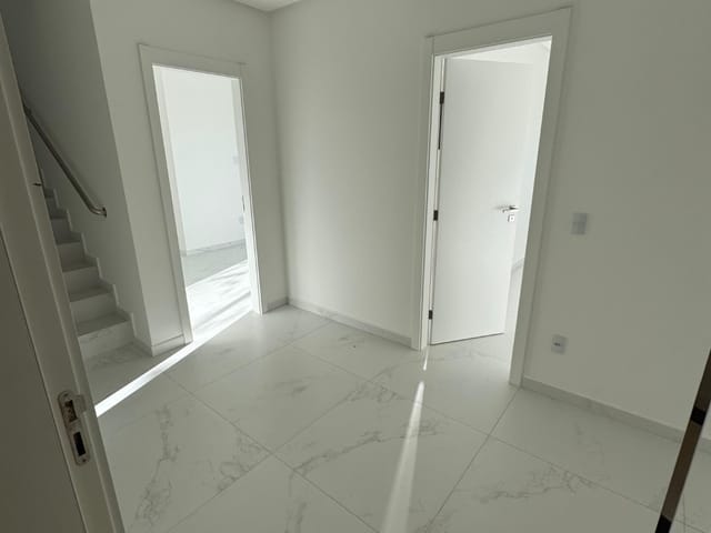 Cobertura / Penthouse com 175m² 3 quartos e 4 banheiros, à venda, no bairro Canto Grande em Bombinhas