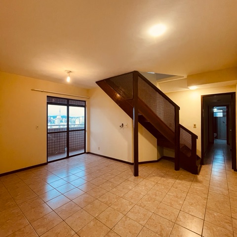 Cobertura / Penthouse 3 quartos e 4 banheiros, à venda, no bairro Centro em Cabo Frio