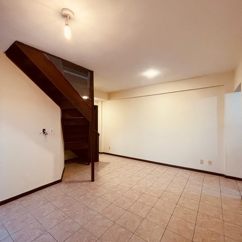 Cobertura / Penthouse 3 quartos e 4 banheiros, à venda, no bairro Centro em Cabo Frio