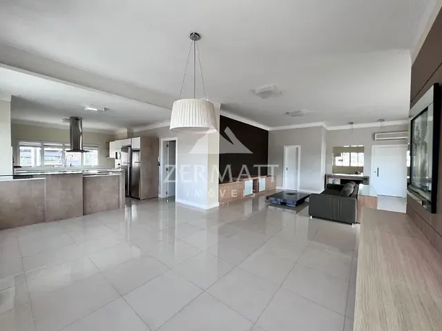 Cobertura / Penthouse com 460m² 3 quartos e 5 banheiros, à venda, no bairro Centro (Blumenau) em Blumenau