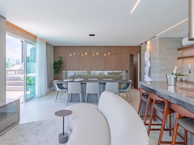 Cobertura / Penthouse com 367m² 3 quartos e 5 banheiros, à venda, no bairro Cabral em Curitiba