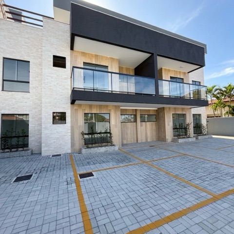 Cobertura / Penthouse com 1250m² 3 quartos e 3 banheiros, à venda, no bairro Peró em Cabo Frio