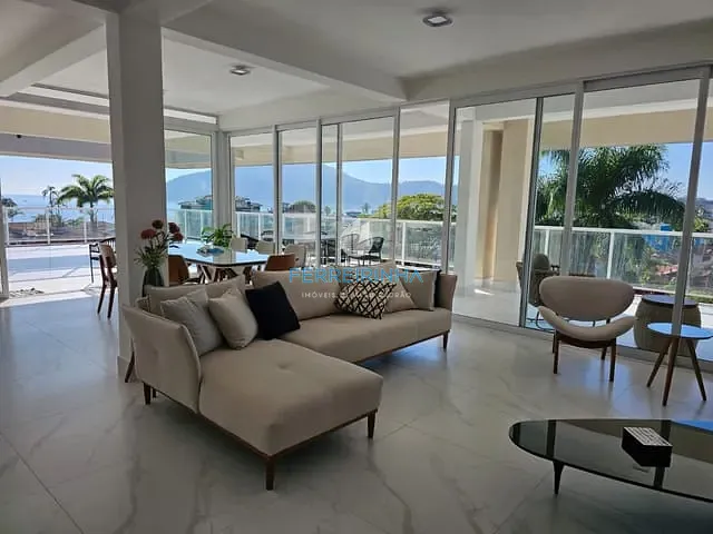 Cobertura / Penthouse 3 quartos e 4 banheiros, à venda, no bairro Itaguá em Ubatuba