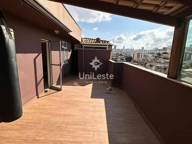 Cobertura / Penthouse 3 quartos e 3 banheiros, à venda, no bairro Sagrada Família em Belo Horizonte