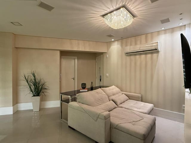 Cobertura / Penthouse com 477m² 4 quartos e 5 banheiros, à venda, no bairro Centro em Balneário Camboriú