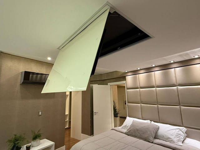 Cobertura / Penthouse com 477m² 4 quartos e 5 banheiros, à venda, no bairro Centro em Balneário Camboriú