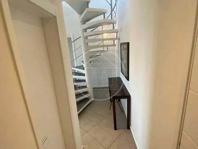 Cobertura / Penthouse com 93m² 1 quarto e 3 banheiros, à venda, no bairro Boqueirão em Santos