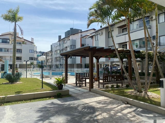 Cobertura / Penthouse 2 quartos e 2 banheiros, à venda, no bairro Ingleses do Rio Vermelho em Florianópolis