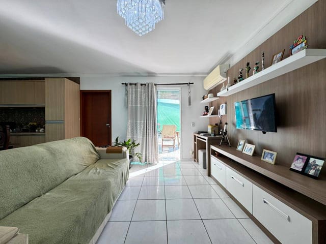 Cobertura / Penthouse 3 quartos e 2 banheiros, à venda, no bairro Ingleses do Rio Vermelho em Florianópolis