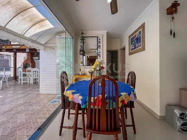 Cobertura / Penthouse 2 quartos e 3 banheiros, à venda, no bairro Enseada em Guarujá