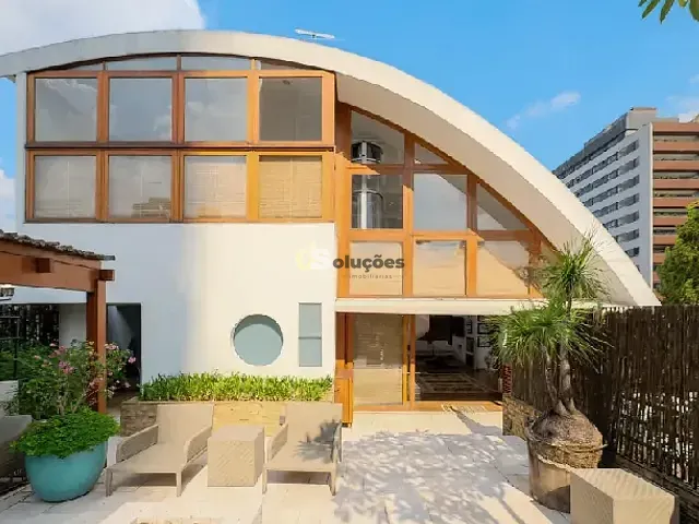 Cobertura / Penthouse 4 quartos e 2 banheiros, à venda, no bairro Cerqueira César em São Paulo