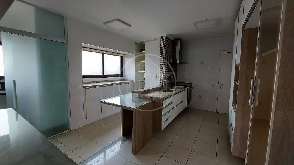 Cobertura, 3 quartos, 200 m² - Foto 11