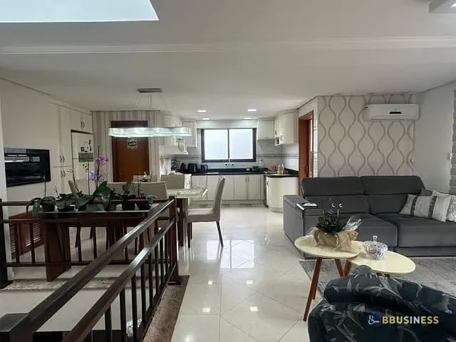 Cobertura / Penthouse 3 quartos e 1 banheiro, à venda, no bairro Petrópolis em Caxias do Sul