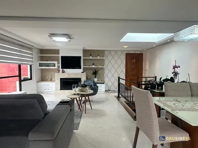 Cobertura / Penthouse 3 quartos e 1 banheiro, à venda, no bairro Petrópolis em Caxias do Sul