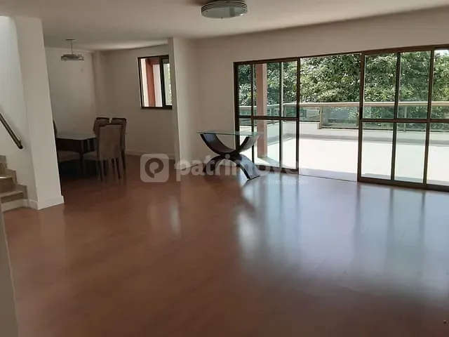 Cobertura / Penthouse com 310m² 3 quartos e 5 banheiros, à venda, no bairro Recreio dos Bandeirantes em Rio de Janeiro