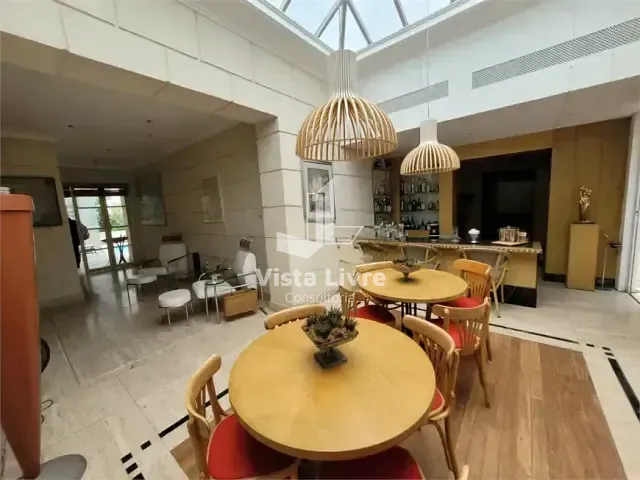 Cobertura / Penthouse com 707m² 4 quartos e 5 banheiros, à venda, no bairro Cerqueira César em São Paulo