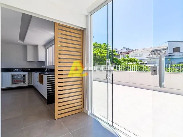 Cobertura / Penthouse com 237m² 3 quartos e 3 banheiros, à venda, no bairro Copacabana em Rio de Janeiro