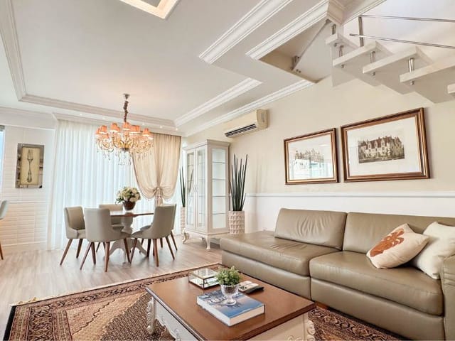 Cobertura / Penthouse com 425m² 4 quartos e 5 banheiros, à venda, no bairro Meia Praia em Itapema
