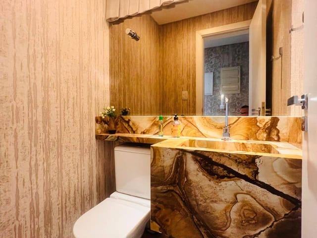 Cobertura / Penthouse com 305m² 4 quartos e 5 banheiros, à venda, no bairro Centro em Balneário Camboriú