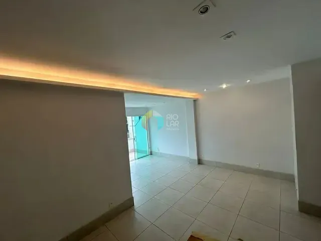 Cobertura / Penthouse com 120m² 3 quartos e 3 banheiros, à venda, no bairro Laranjeiras em Rio de Janeiro