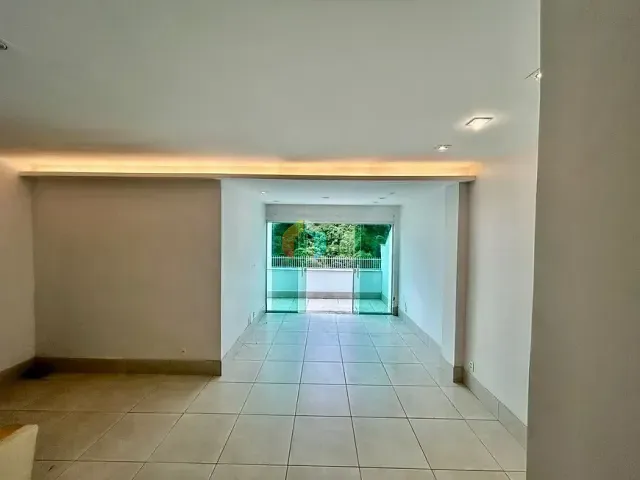 Cobertura / Penthouse com 120m² 3 quartos e 3 banheiros, à venda, no bairro Laranjeiras em Rio de Janeiro