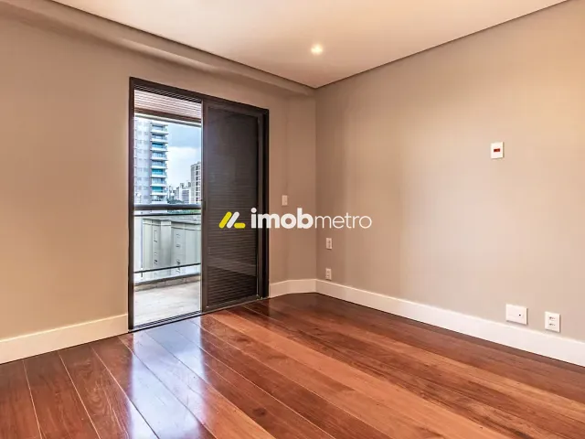 Cobertura / Penthouse com 284m² 4 quartos e 7 banheiros, à venda, no bairro Cambuí em Campinas
