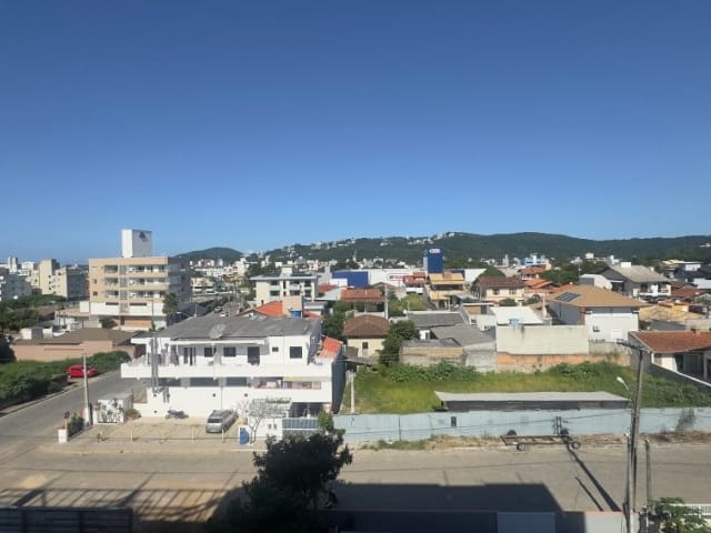 Cobertura / Penthouse com 102m² 3 quartos e 3 banheiros, à venda, no bairro Bombas em Bombinhas