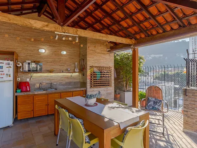 Cobertura / Penthouse com 209m² 3 quartos e 4 banheiros, à venda, no bairro Laranjeiras em Rio de Janeiro