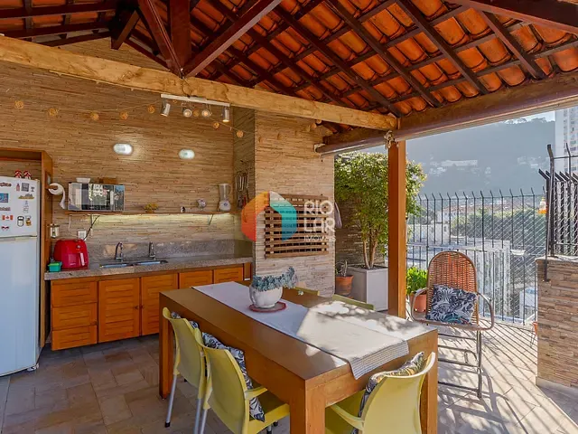 Cobertura / Penthouse com 209m² 3 quartos e 4 banheiros, à venda, no bairro Laranjeiras em Rio de Janeiro