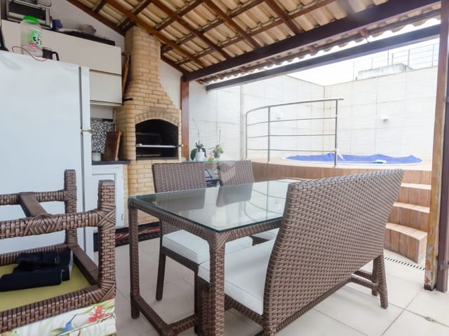 Cobertura / Penthouse com 217m², à venda, no bairro Barra da Tijuca em Rio de Janeiro