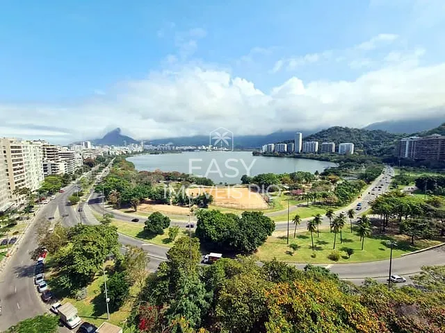 Cobertura / Penthouse com 338m² 4 quartos e 6 banheiros, à venda, no bairro Lagoa em Rio de Janeiro